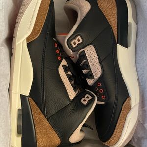 DESERT ELEPHANT 3s .